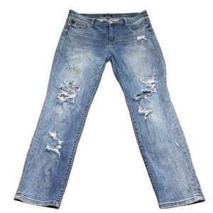 Judy Blue Boyfriend Fit Distressed Jeans Size 11/30